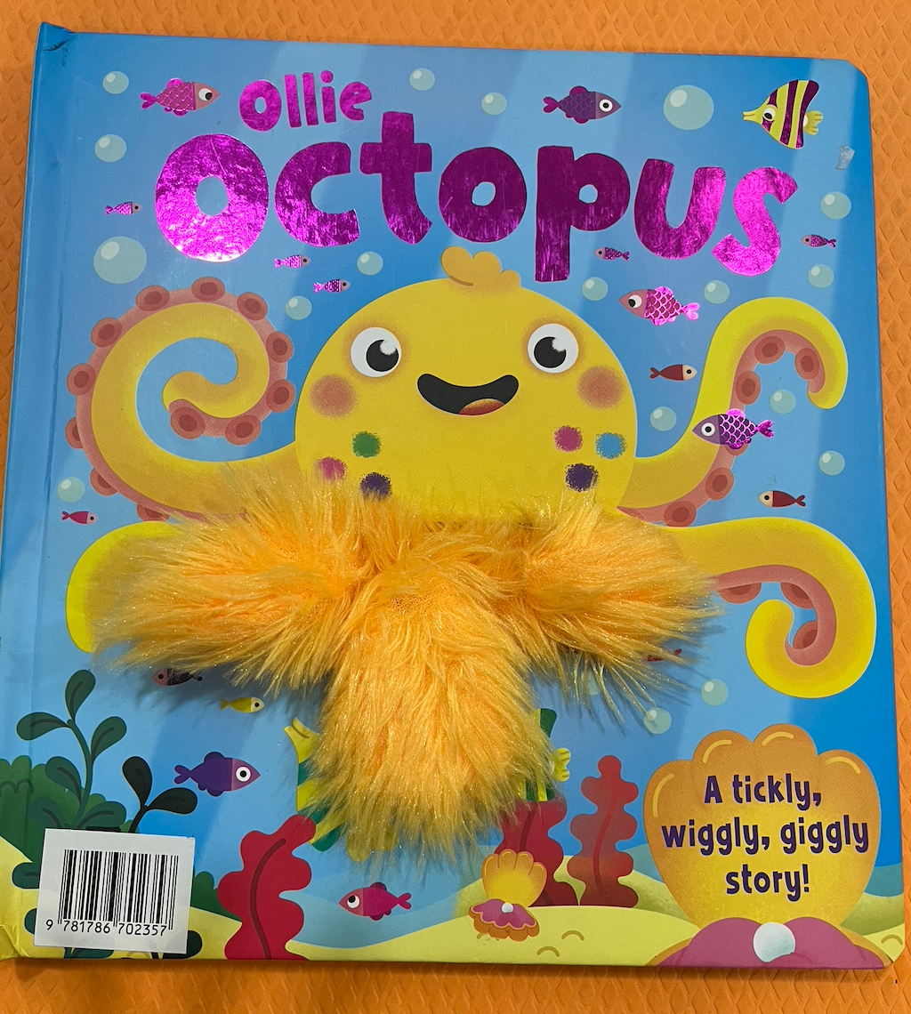 Ollie the Octopus (Puppet Book)